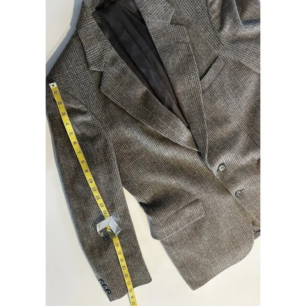 Strathmore various jacket